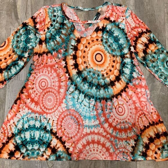 V neck/back multicolored tunic w/pockets - Picture 9 of 15
